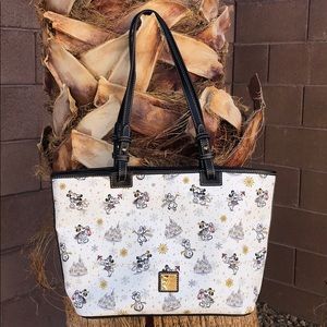 Disney Parks 2020 Christmas Holiday Mickey Tote